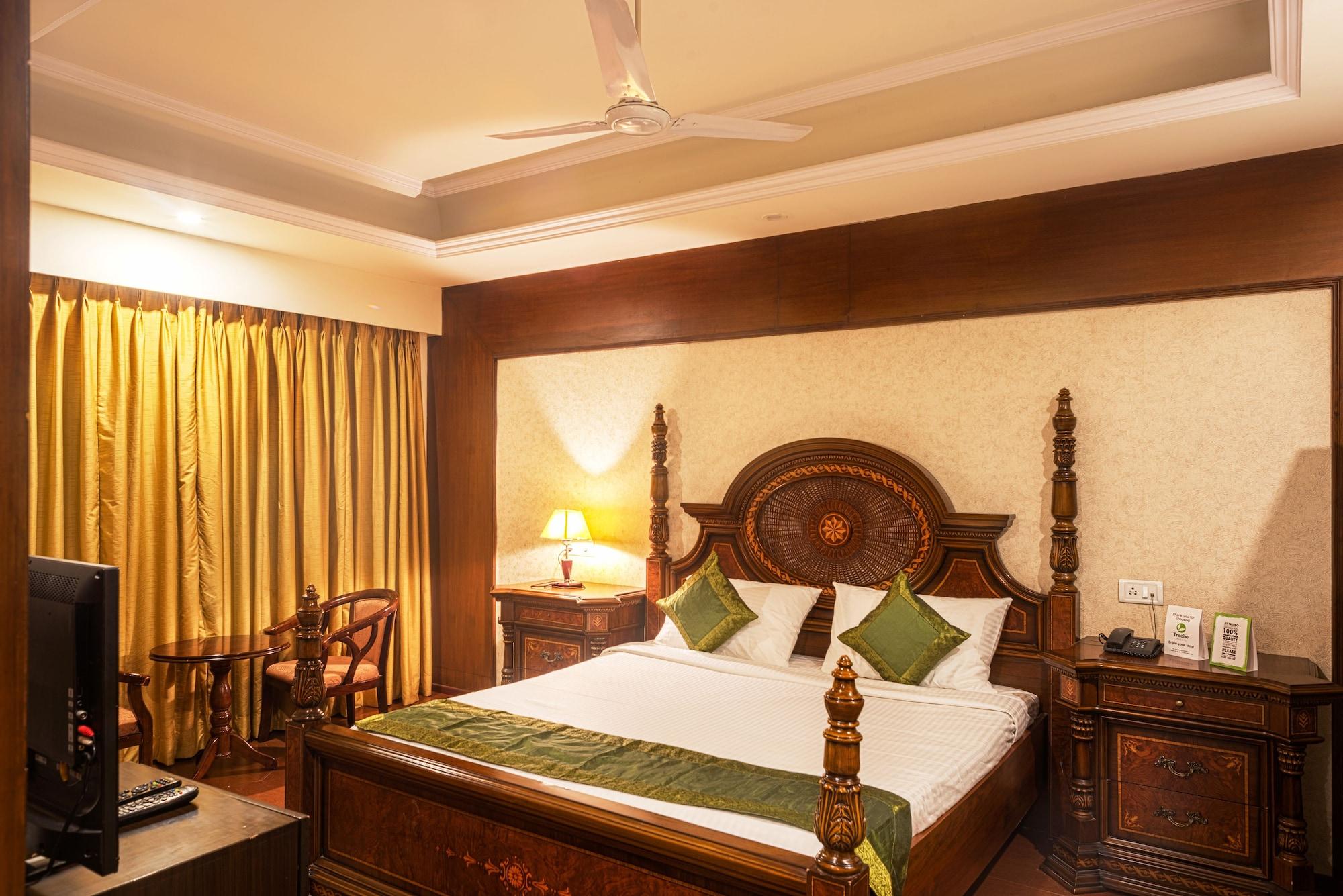 Treebo Trend Grand Plaza Nampally Хайдарабад Экстерьер фото