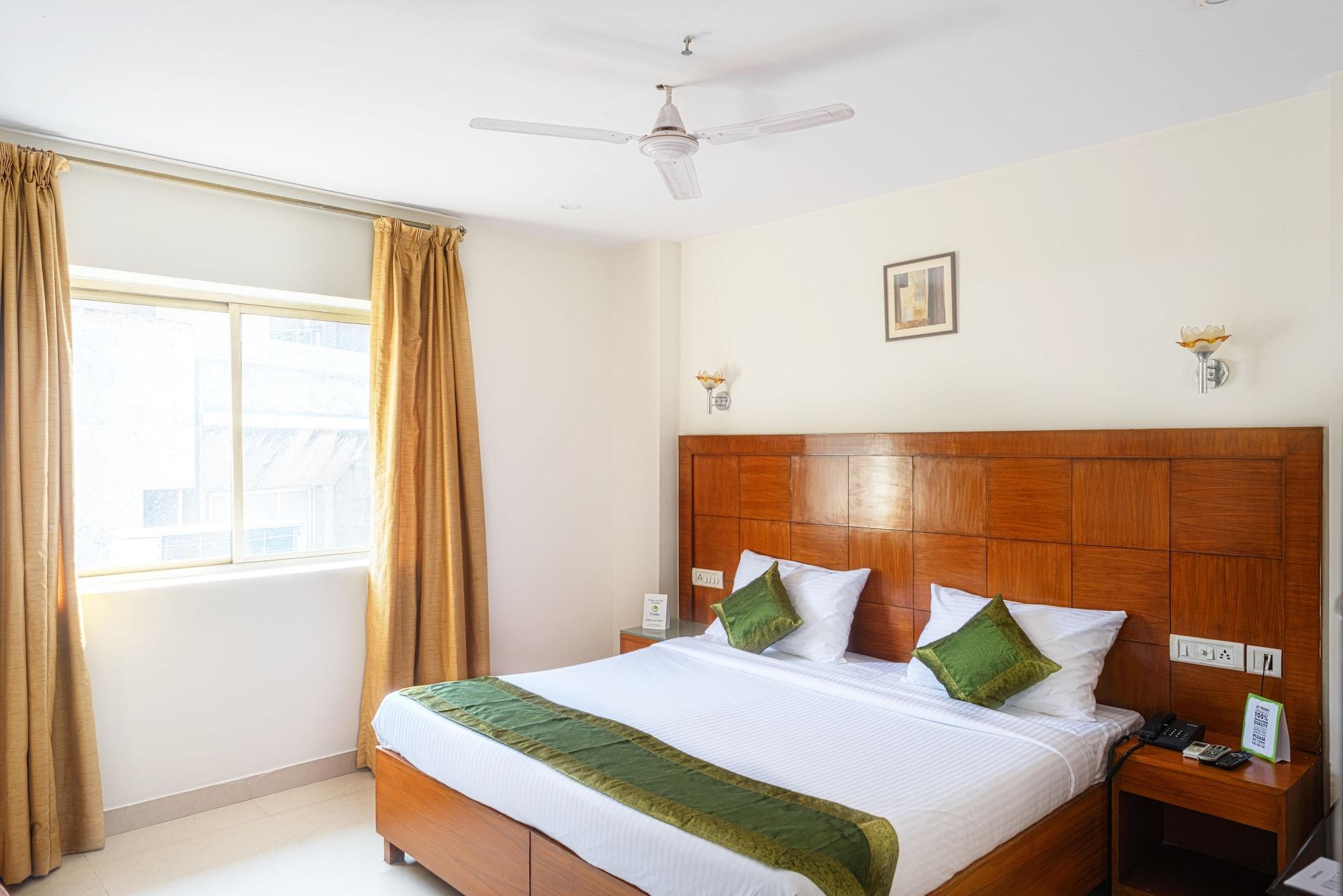 Treebo Trend Grand Plaza Nampally Хайдарабад Экстерьер фото
