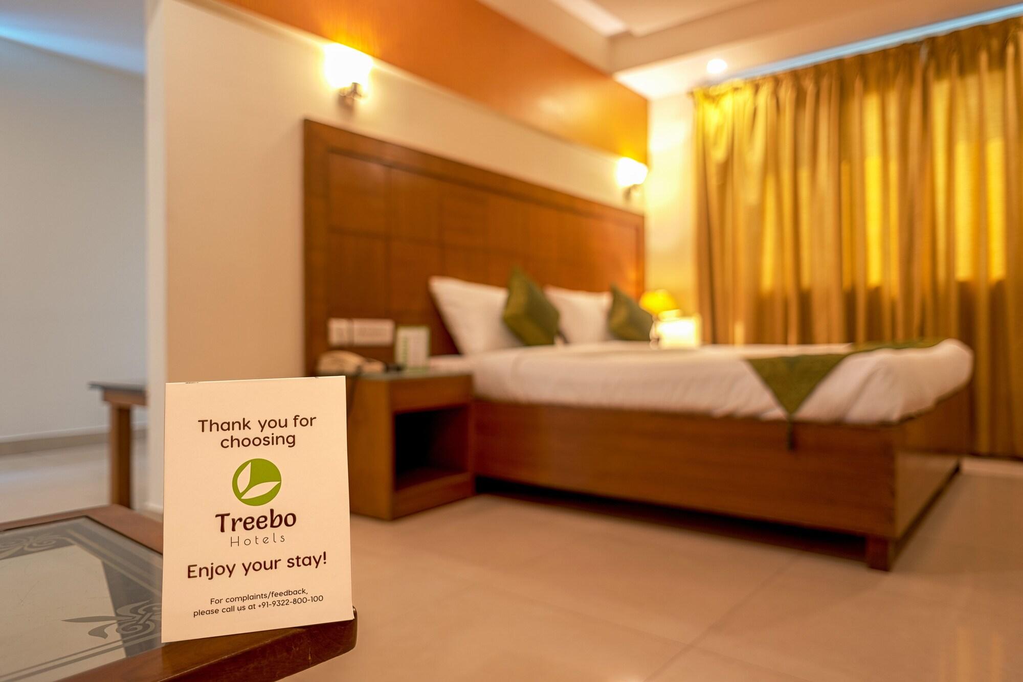 Treebo Trend Grand Plaza Nampally Хайдарабад Экстерьер фото